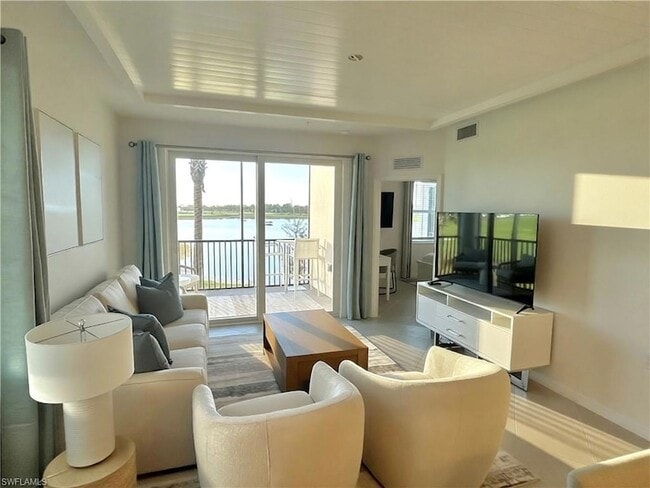 Building Photo - 15375 Grn Acrs Ave