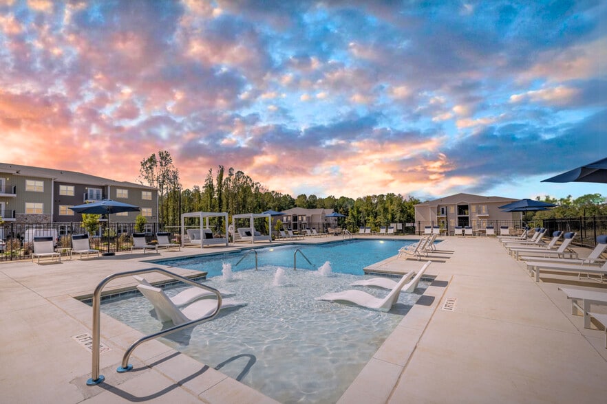 Saltwater Swimming Pool at Preston Park Apartments in Burlington, NC