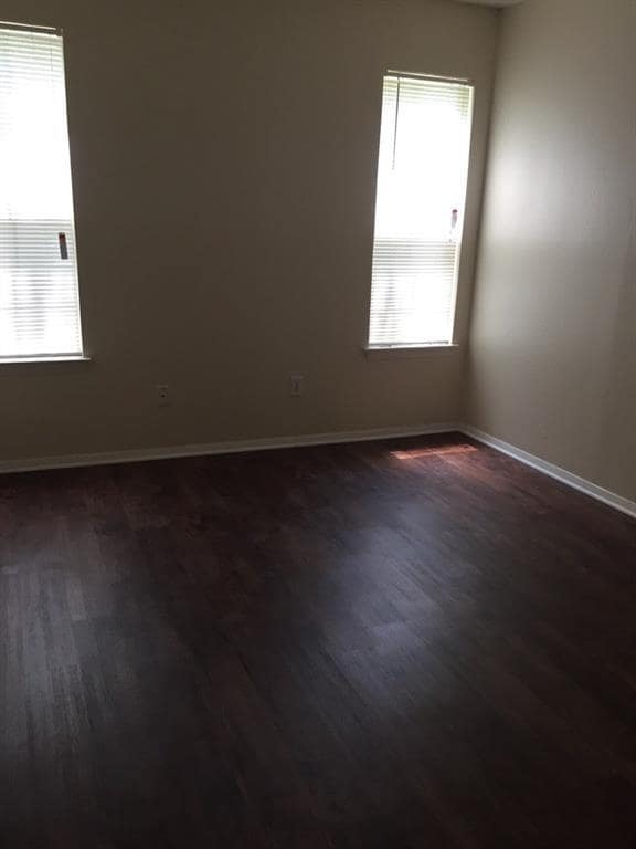 Photo - 10003 Rutland Village E