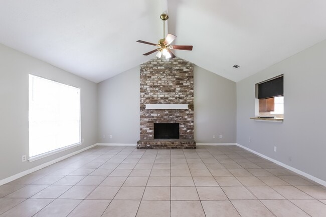 13361 Lake Breeze Ln