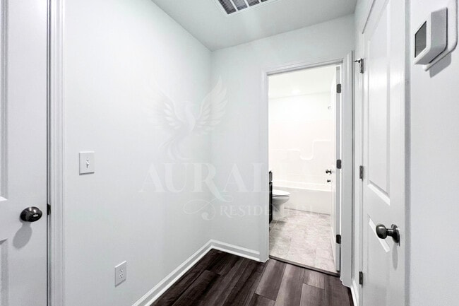 Photo - 1421 Jay Rd