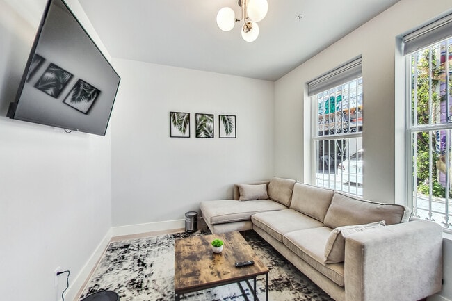 Building Photo - 1030 Capp St Unit 1024 Rental