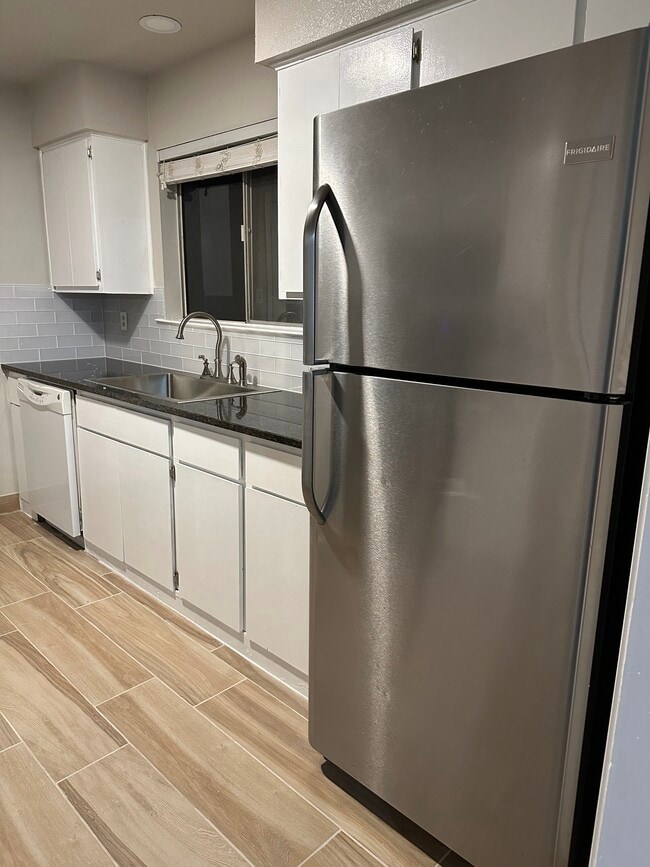 Photo - 11430 Ptarmigan Dr Unit B