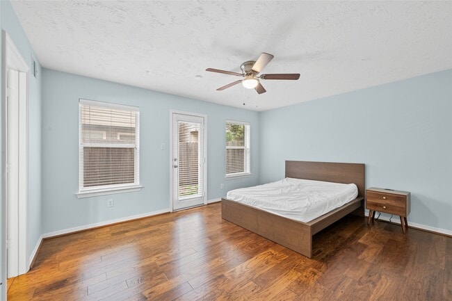 Photo - 3410 Skyline Village Dr