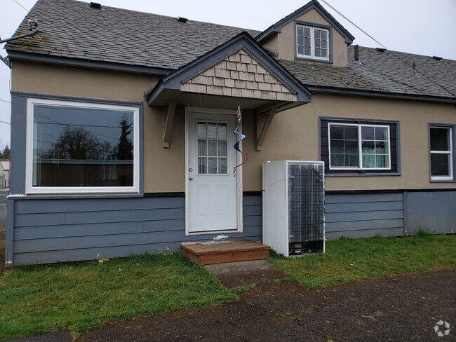 Building Photo - gil3 Unit 7 Rental