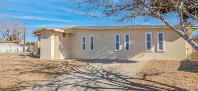 Building Photo - 1710 Betty Cir Rental