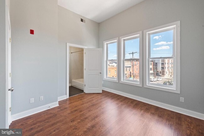 Photo - 2478 Frankford Ave Unit 3