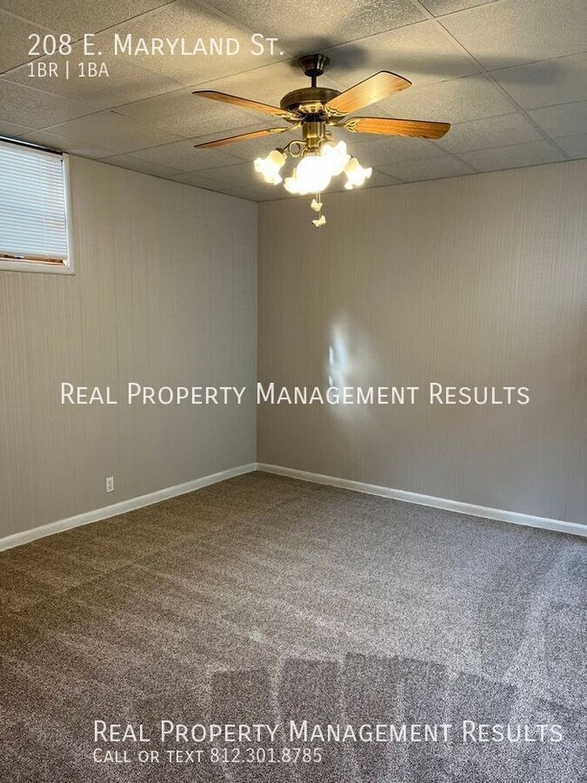 Photo - 208 E Maryland St