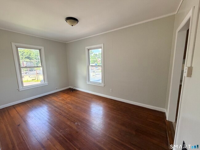 Photo - 188 Maple St