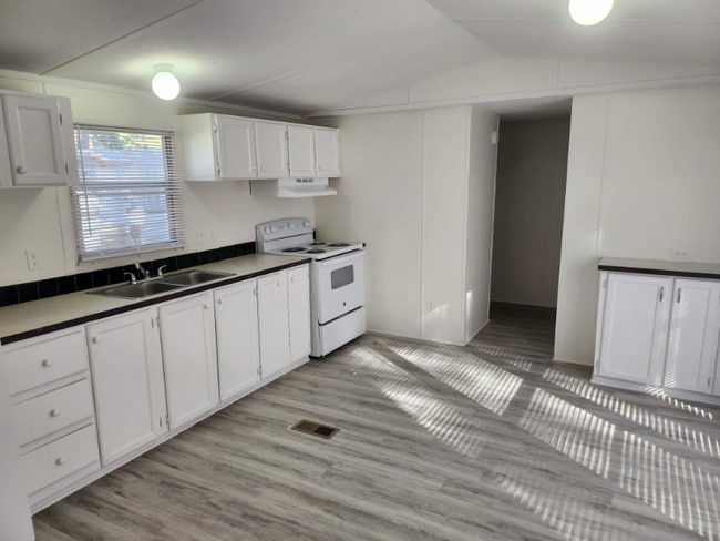 Photo - 1512 Orchard Farm Ln