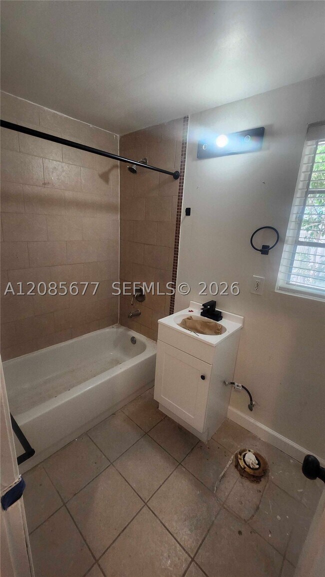 847 81st St Unit 2