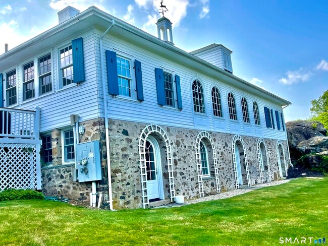 Photo - 19 Deercliff Rd