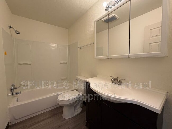 Photo - 138 N Klevin St