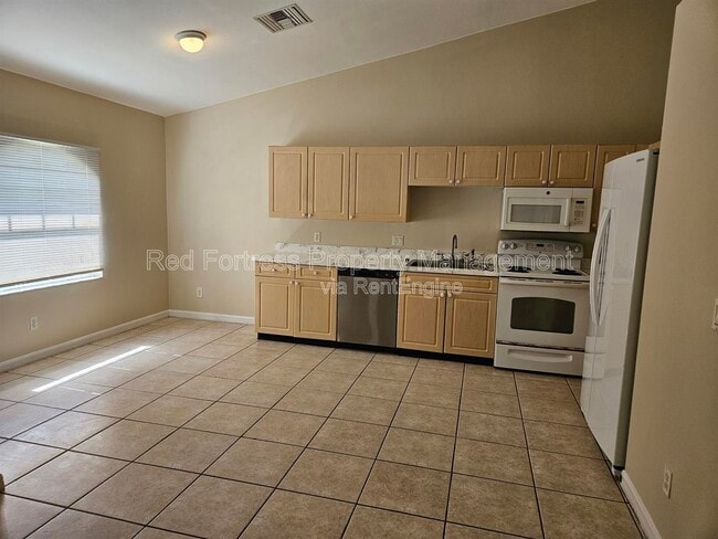 Photo - 104 Gordon Ave S