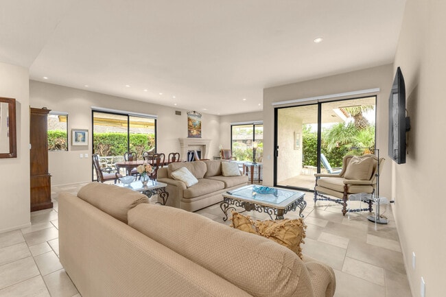 Photo - 31 Stanford Dr