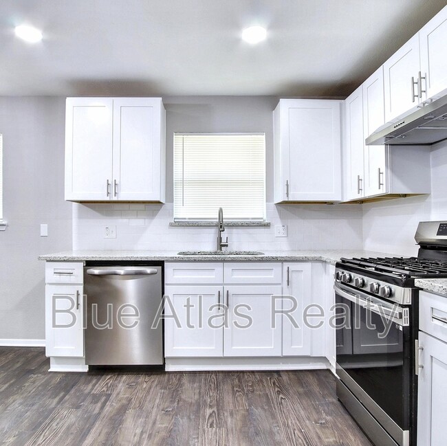 Photo - 5713 Bowling Dr