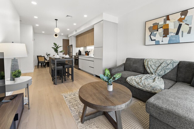 35 West 2nd Street-SI ID1240285P