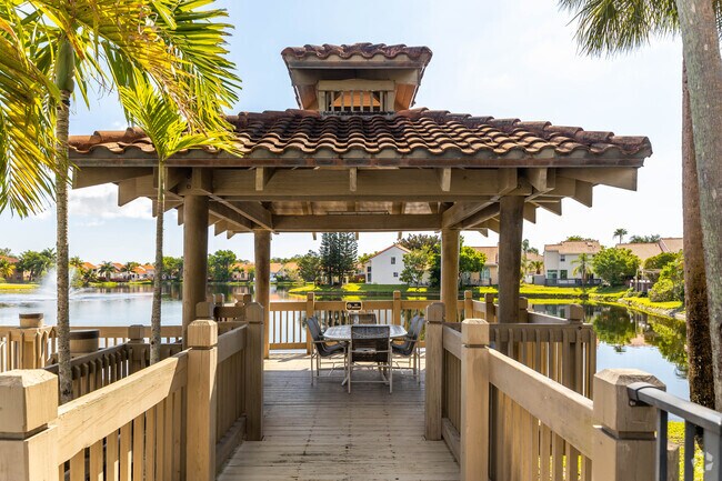 Pool - La Vue at Emerald Pointe Apartments