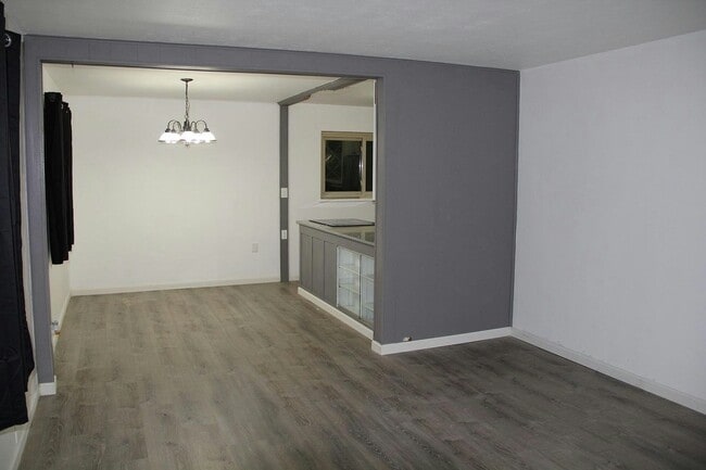 Photo - 1870 Gail Ct