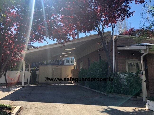 Photo - Charming Fully Furnished Bungalow in Millcreek