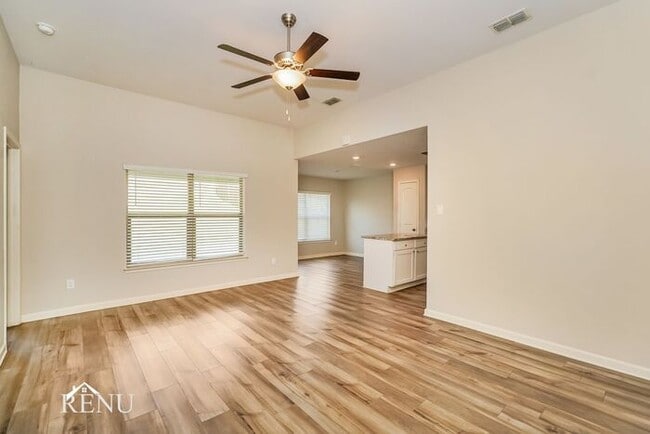 Photo - 158 Drifter Dr