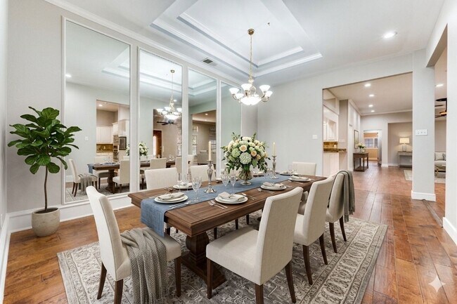 Photo - Absolutely Stunning!