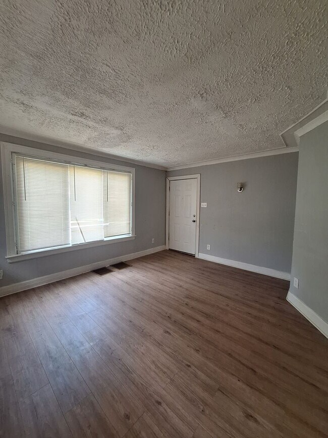 Photo - 15716 Cherrylawn St Unit 15716 Cherrylawn St. (Lower)