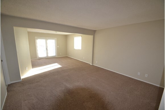 Photo - 5055 Citadel Ave