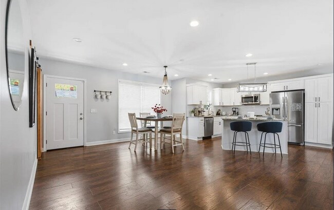 Photo - Contemporary Elegance Meets Greenville Convenience