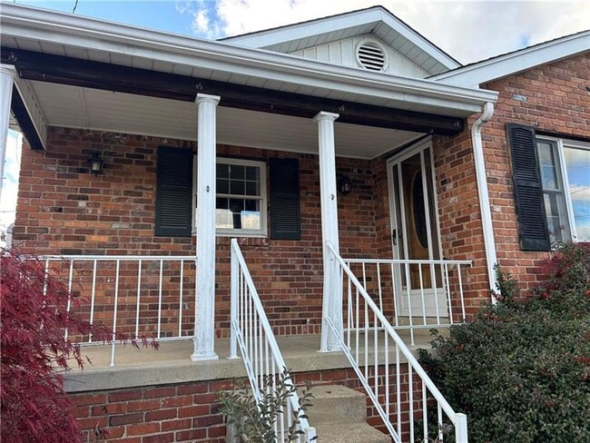 Photo - 414 Plum Ave