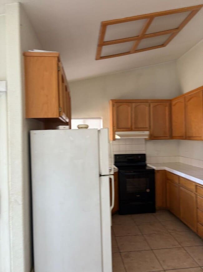 Photo - 2 WEEKS FREE RENT November Special