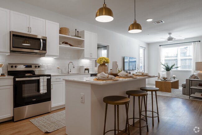 2BR, 2BA - 1,120SF