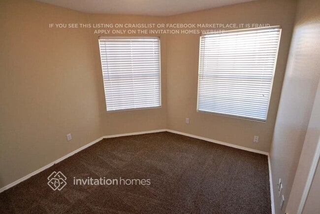 Photo - 1669 E Golden Ln