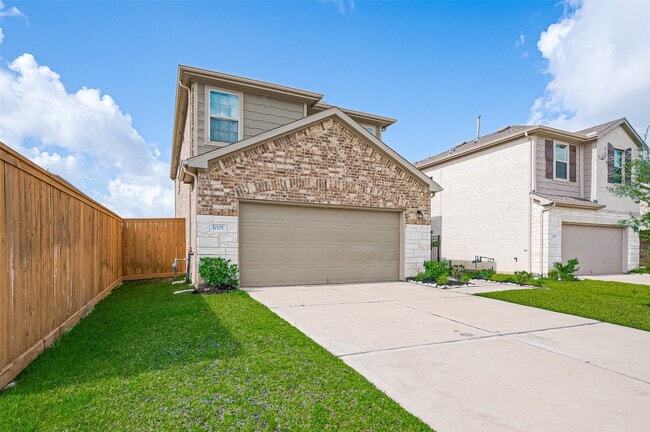 Photo - 1001 Laguna Cv Dr