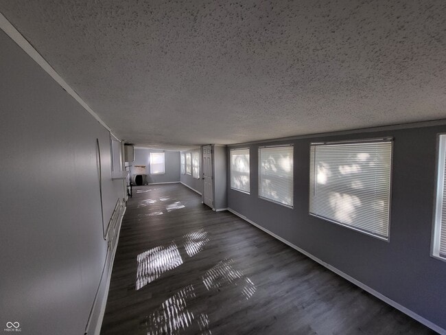 Photo - 4113 Diller Dr