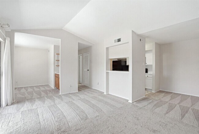 2025 Augusta Dr Unit 804