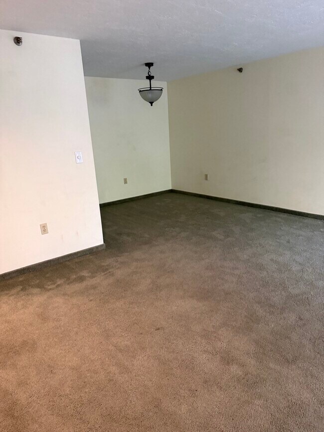 Photo - 44 Elm St Unit 106