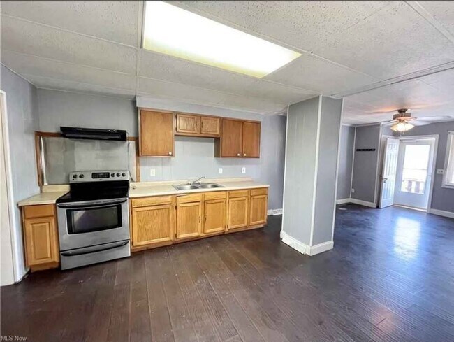 Photo - 1038 Clifton St