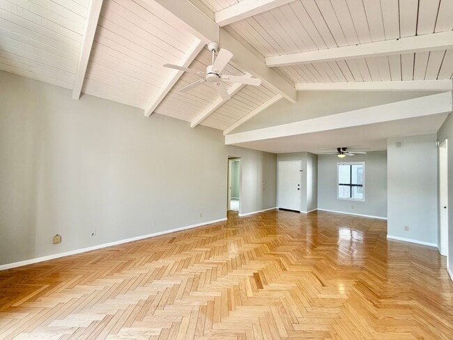 Photo - AVAILABLE NOW!! 3 Bedroom 2 Bathroom Condo in Palm Springs!