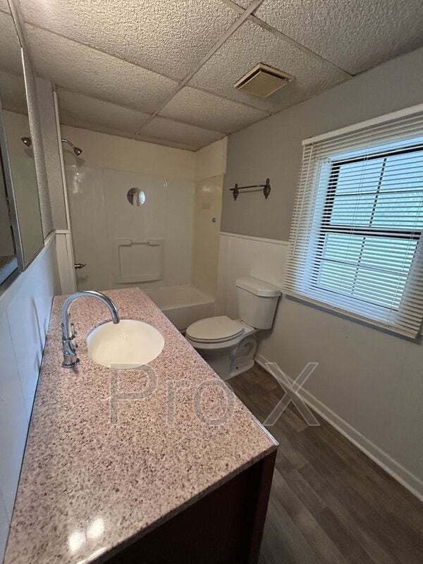 Photo - 1014 W 3rd St