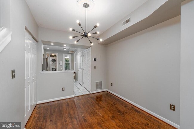 Photo - 110 Birckhead St