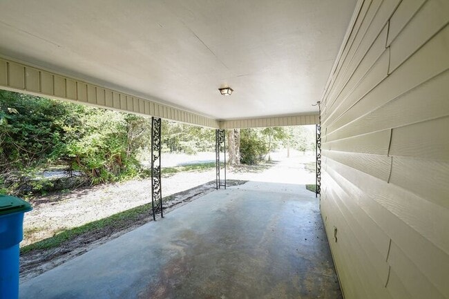 109 W Fourteenth St