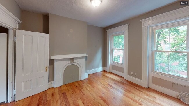 Photo - 35 Dwight St