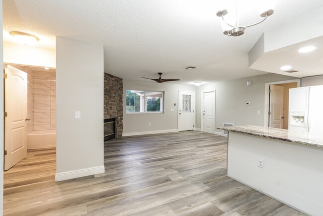 Photo - 5404 Deltona Blvd