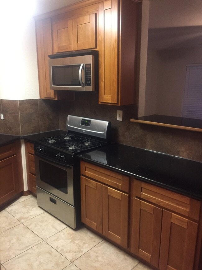 Photo - 2961 Portsmouth Dr Unit 4