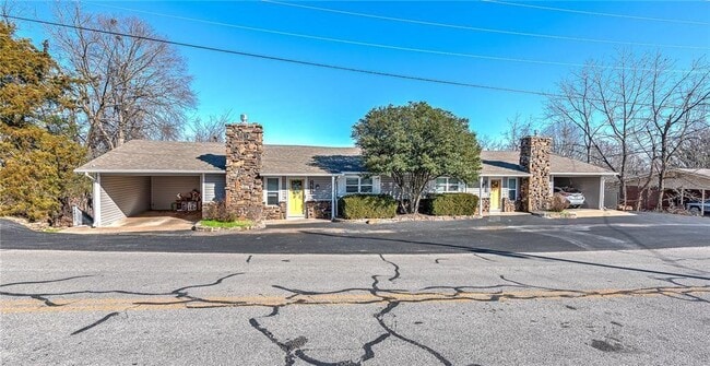 Building Photo - 14804 Dutchmans Dr Rental
