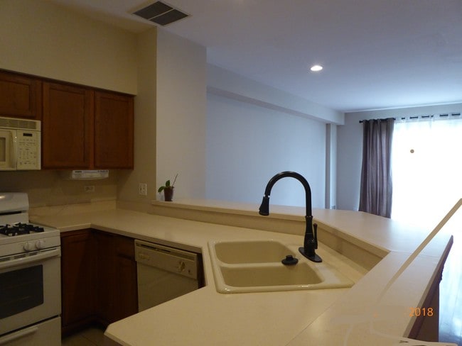 Photo - 2924 Stonewater Dr Unit 1