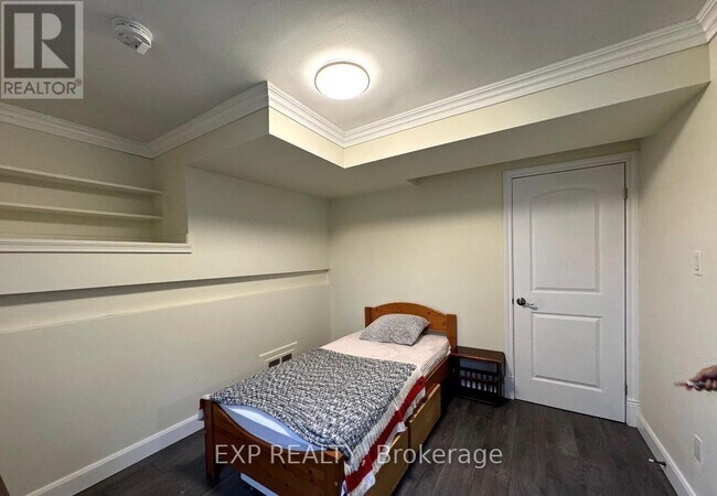 Photo - 18 Greenland Rd