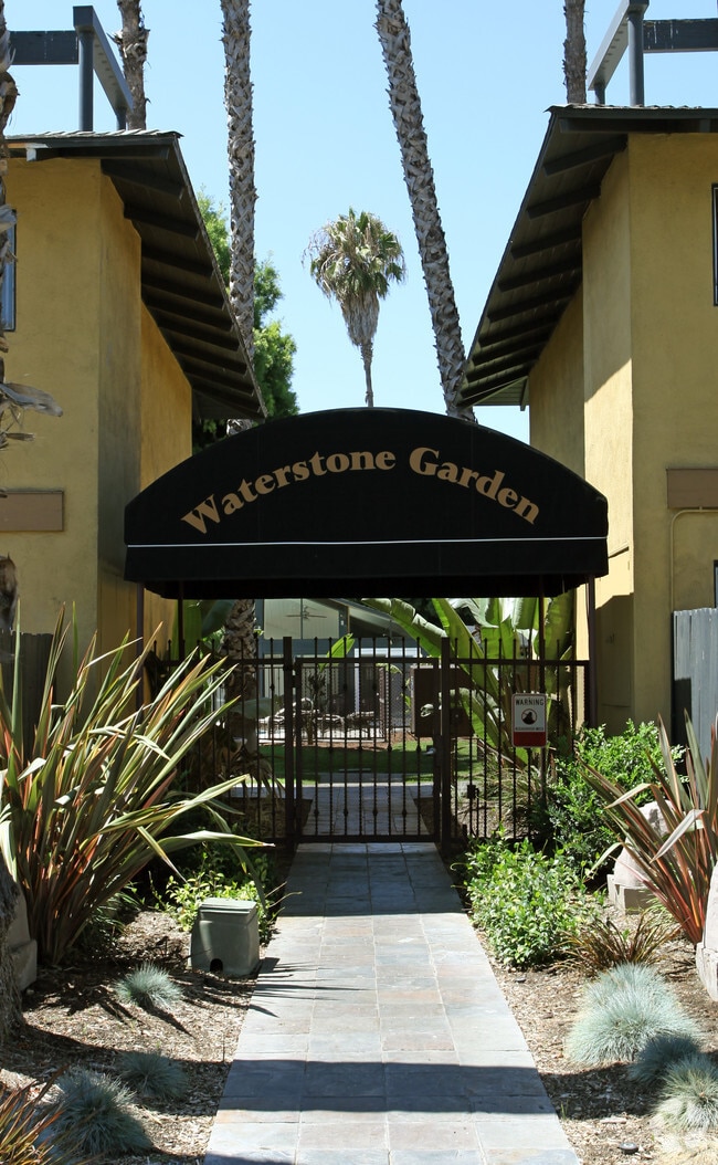 Waterstone Gardens