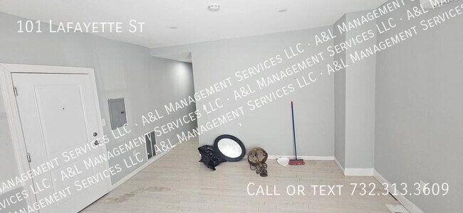 Photo - 101 Lafayette St